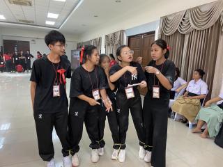 9. First Start เตรียมความพร้อมก่อนเข้าเรียน English Program